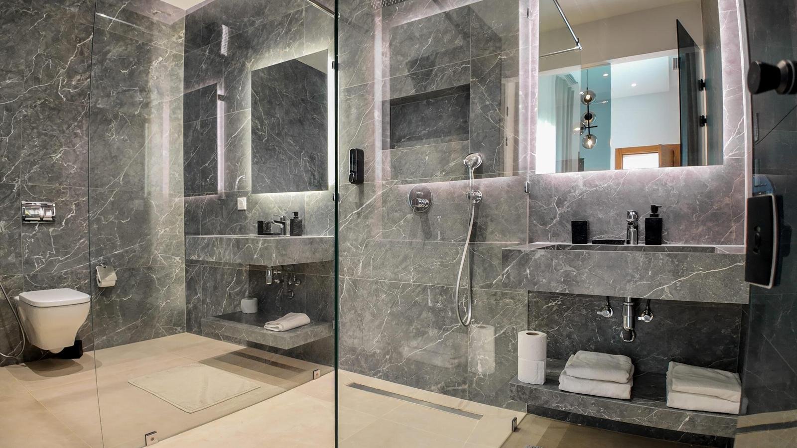 Salle de bain en marbre